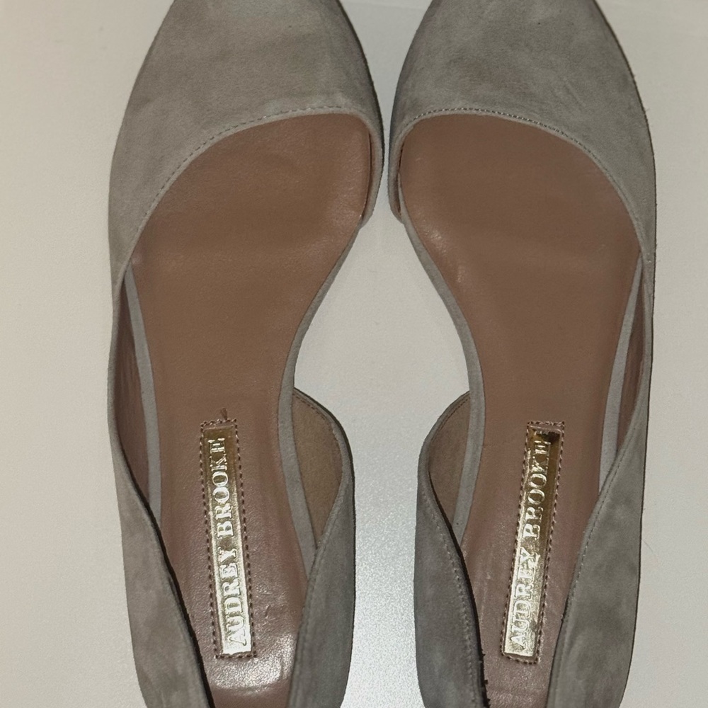 Audrey Brooke Gray Suede Flats